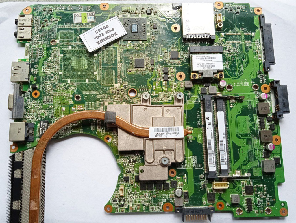 Motherboard para laptop Toshiba L655, L650D, L655D cód: DA0BL7MB6D0 (solo para repuesto)